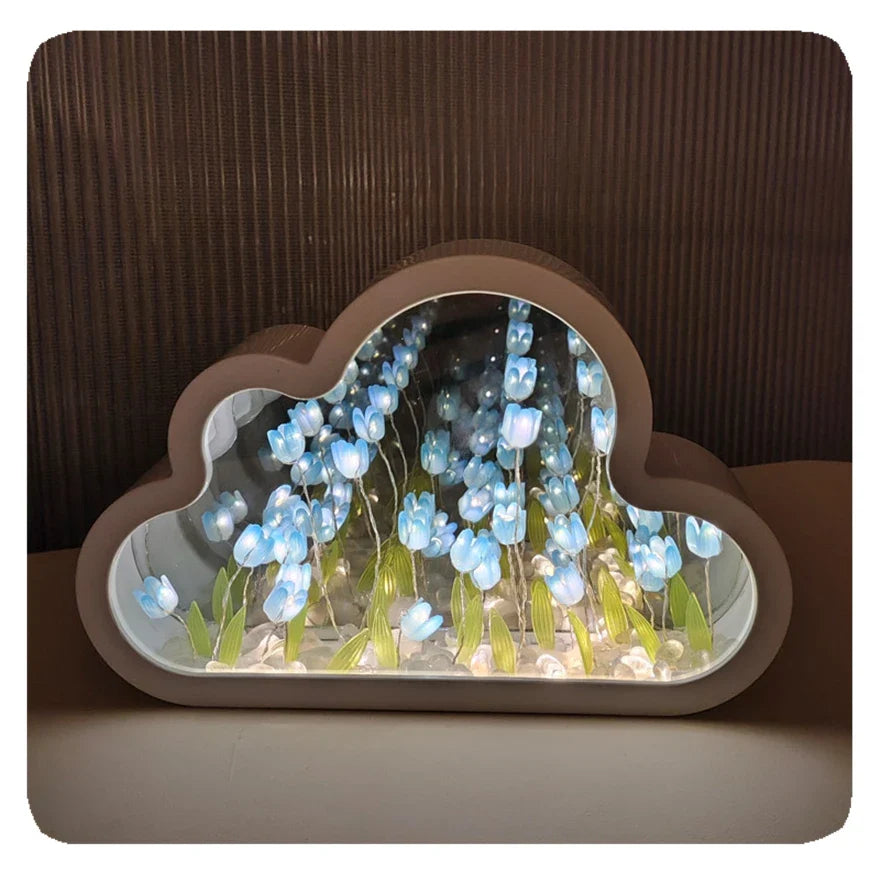 Avtoit | Infinite Tulip Lamp