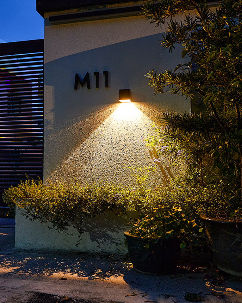 Avtoit | GlowBeam – Elegant Outdoor Wall Lamp for Mood Lighting