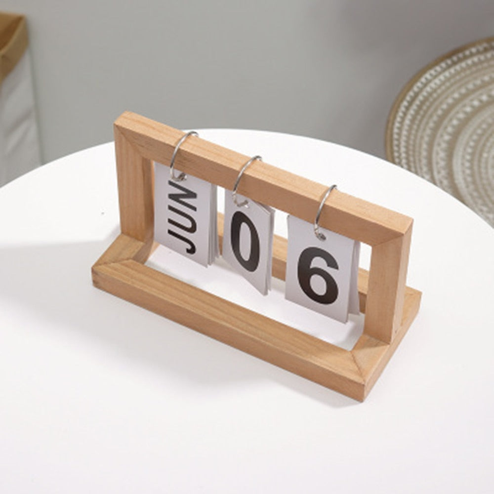Avtoit | Wooden Flip Desktop Daily Calendar