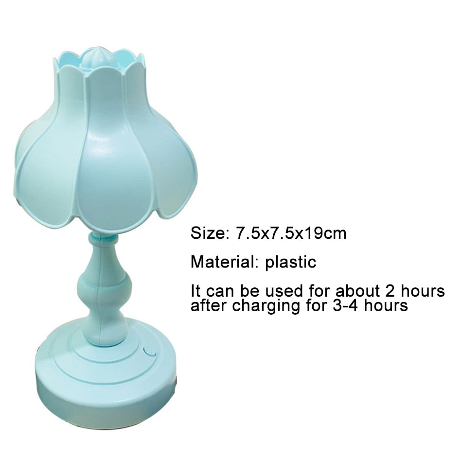 Avtoit | Retro Lotus Desktop Lamp