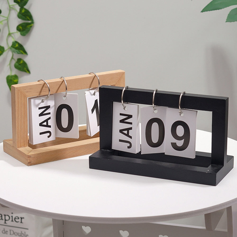 Avtoit | Wooden Flip Desktop Daily Calendar