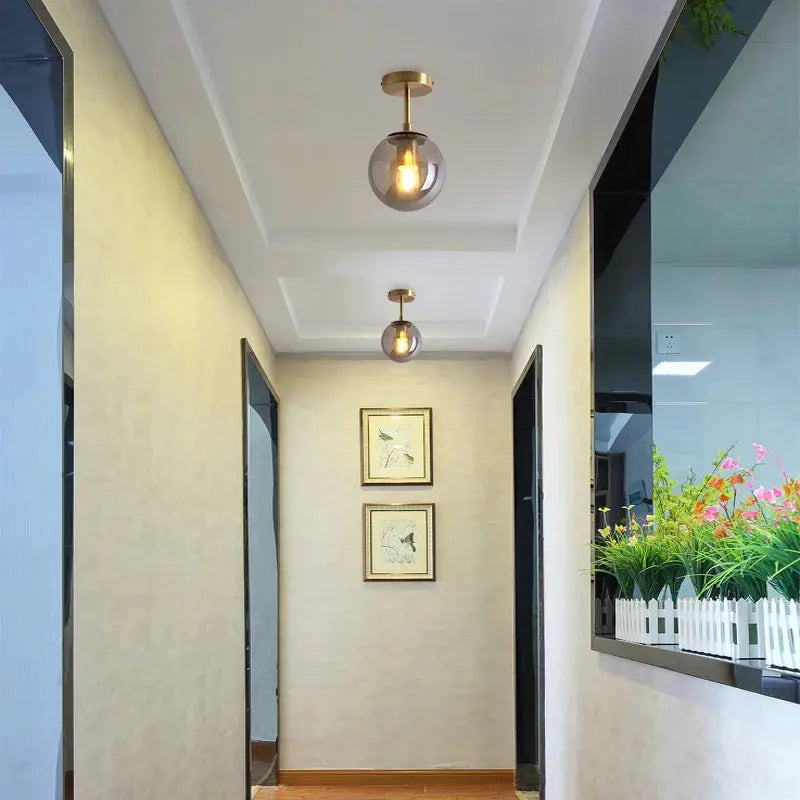 Avtoit | Elegant ball ceiling lamp with LED bulb for your chic space