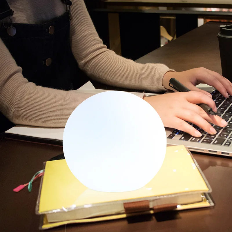 Avtoit | GlowSphere – Table lamp with modern worldly charm