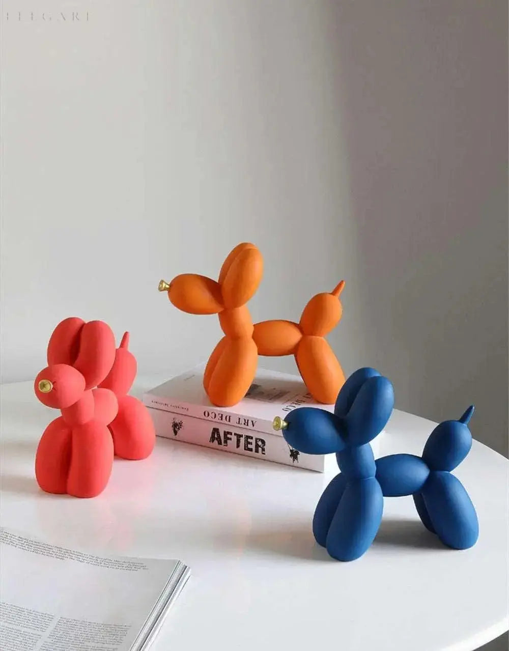 Avtoit | PuffGlow - Golden Snout Balloon Sculpture