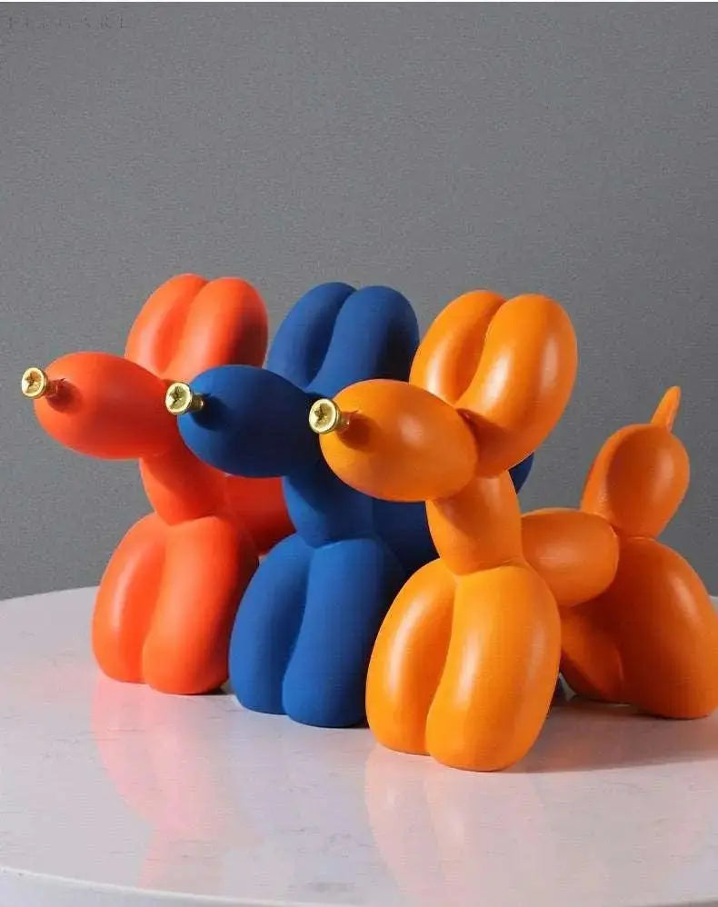 Avtoit | PuffGlow - Golden Snout Balloon Sculpture
