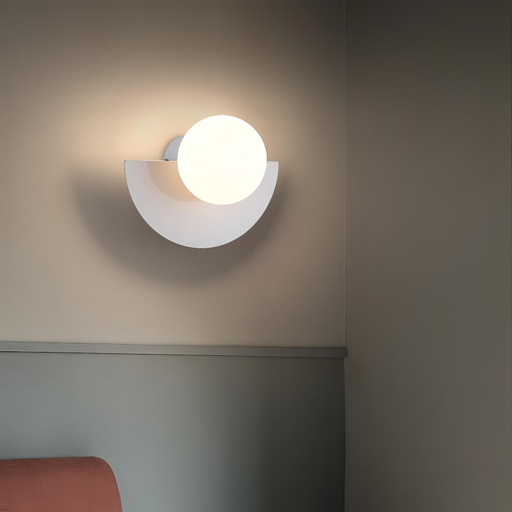 Avtoit | Half Moon Wall Light Black | LED Wall Lamp Indoor