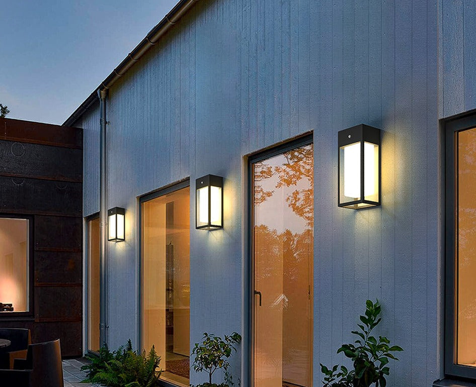 Avtoit | SolarAura – Smart Solar Wall Lamp for the Garden