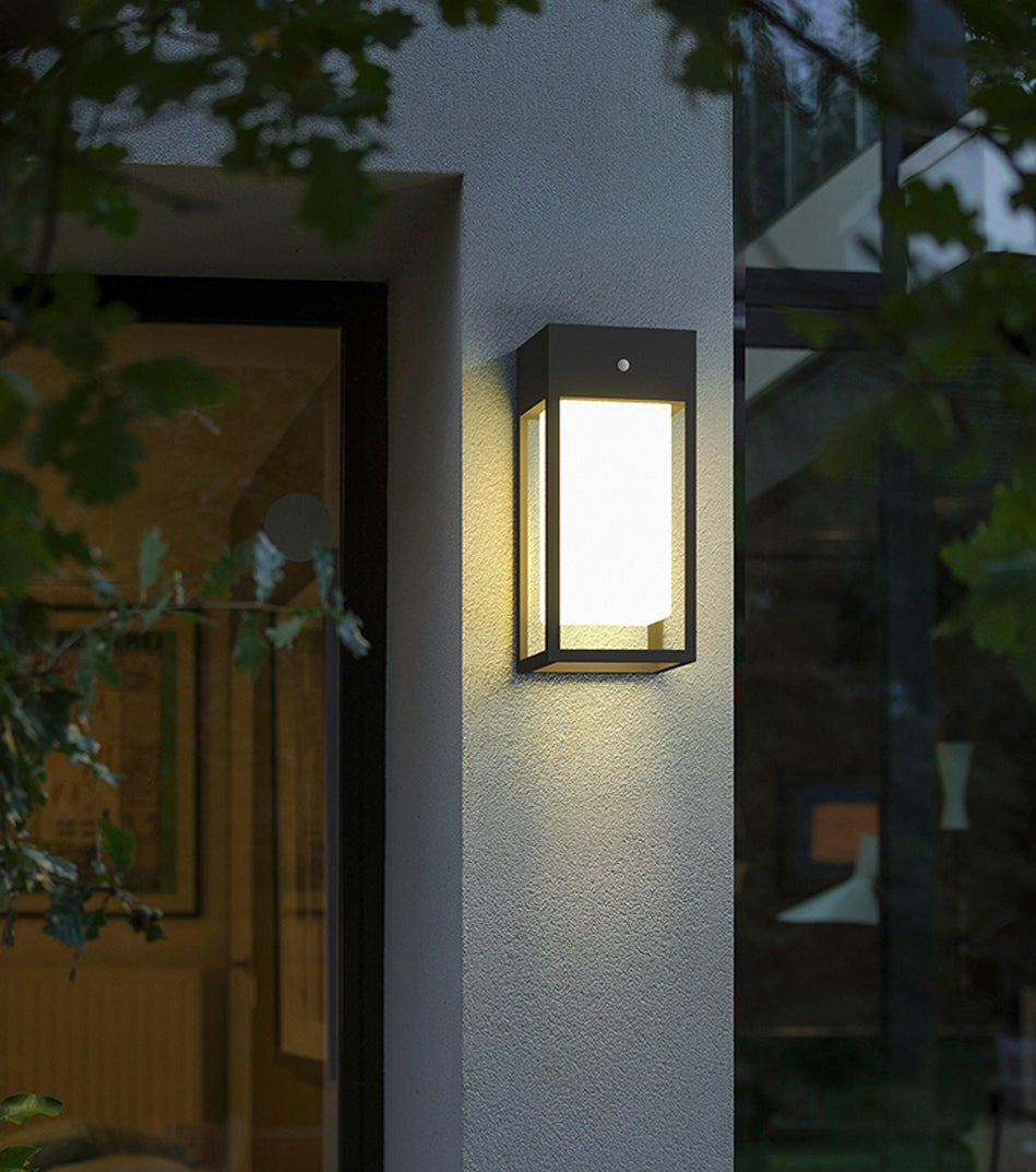 Avtoit | SolarAura – Smart Solar Wall Lamp for the Garden