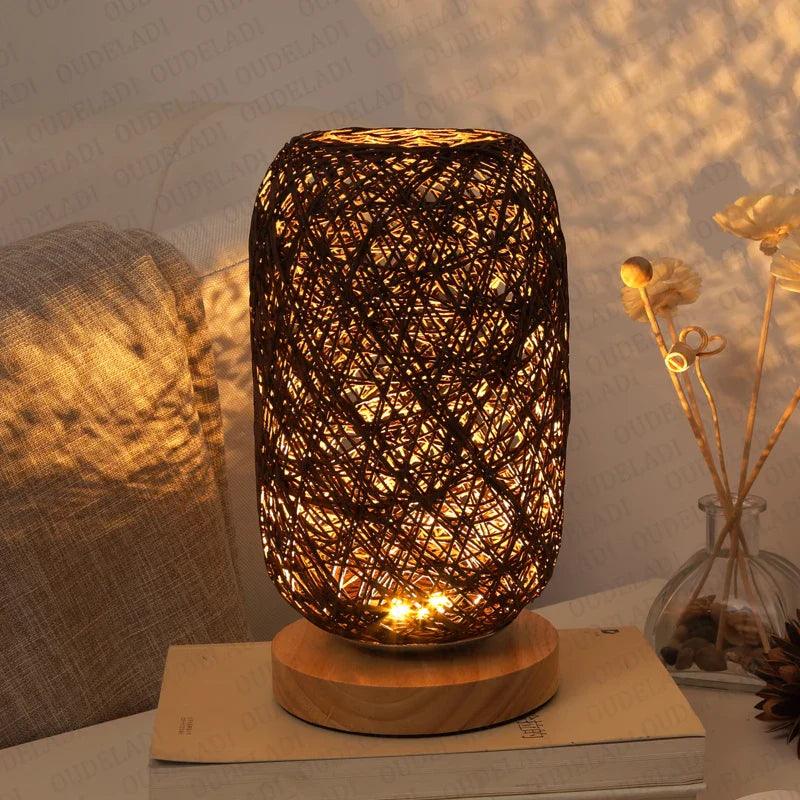 Avtoit | WoodLuxe - Rattan-Inspired Table Light