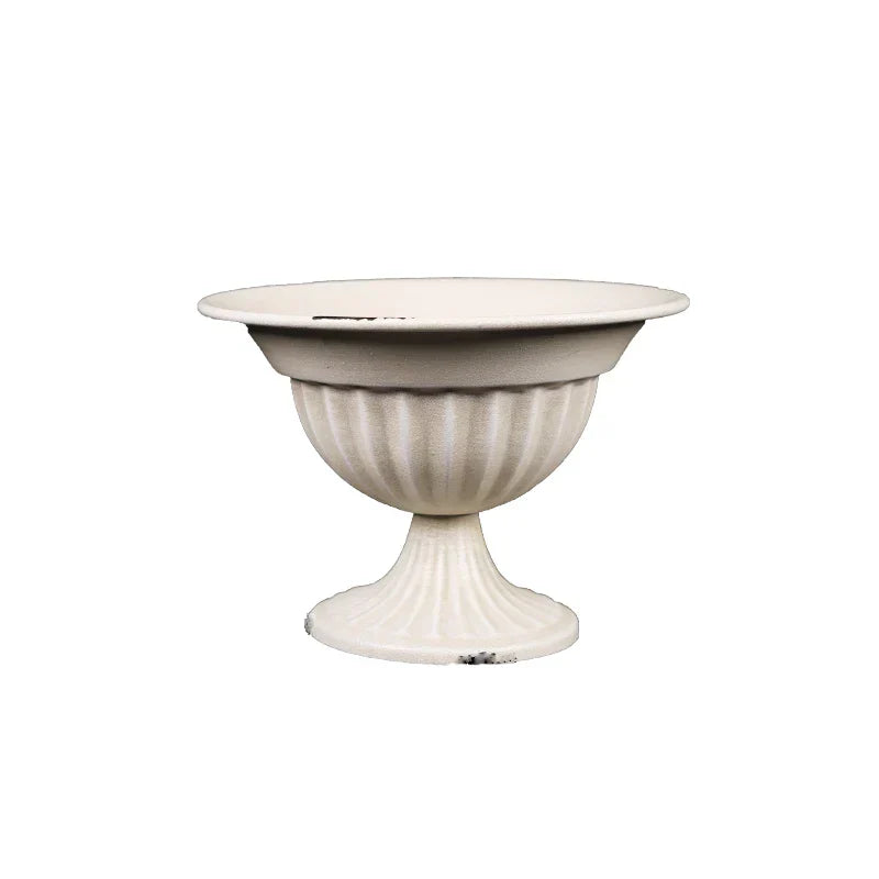 Avtoit | European Vintage Chalice Vase Made of Iron