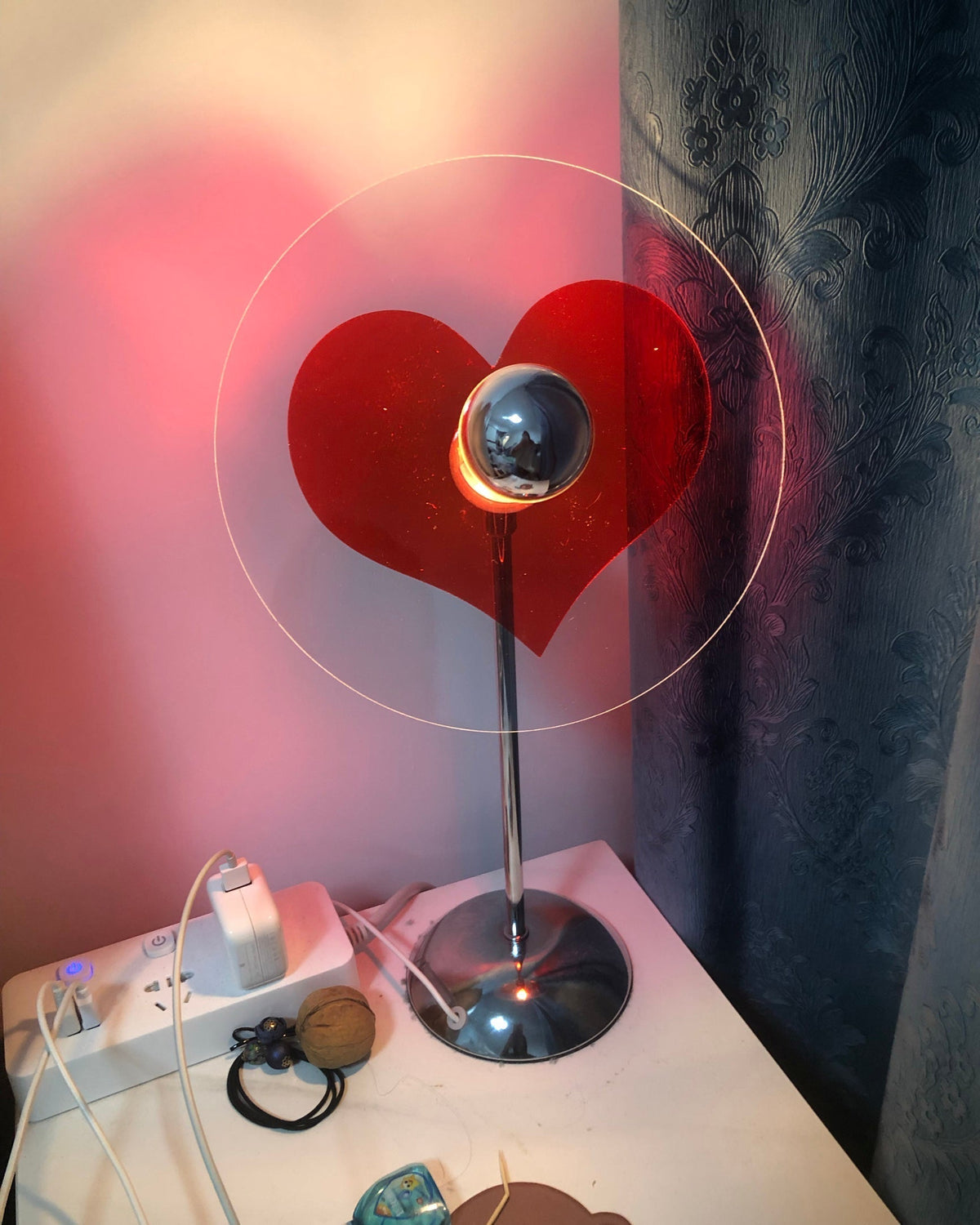 Avtoit | LoveGlow – Elegant Table Lamp with Rechargeable LED