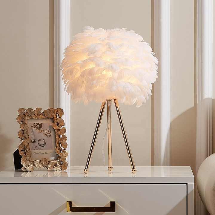 Avtoit | Table Lamp - FeatherLux - Dimmable Light - Elegant Feather Design