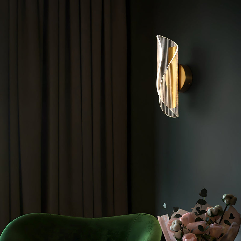 Avtoit | CrystalAura – Sparkling Crystal Wall Light for Glamorous Touch