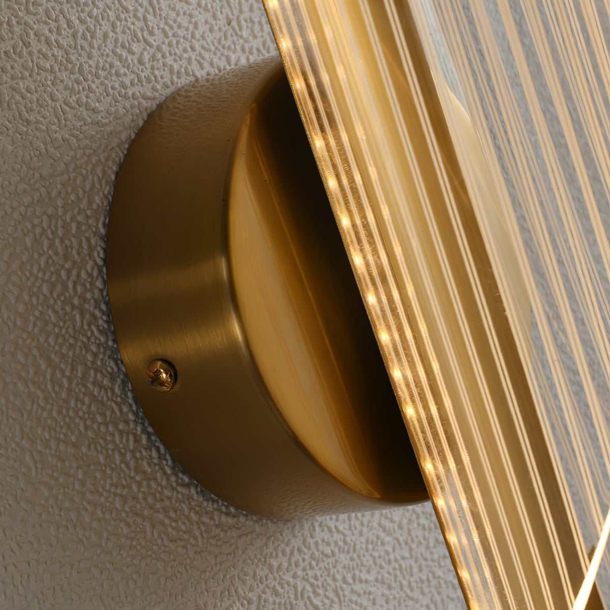 Avtoit | CrystalAura – Sparkling Crystal Wall Light for Glamorous Touch