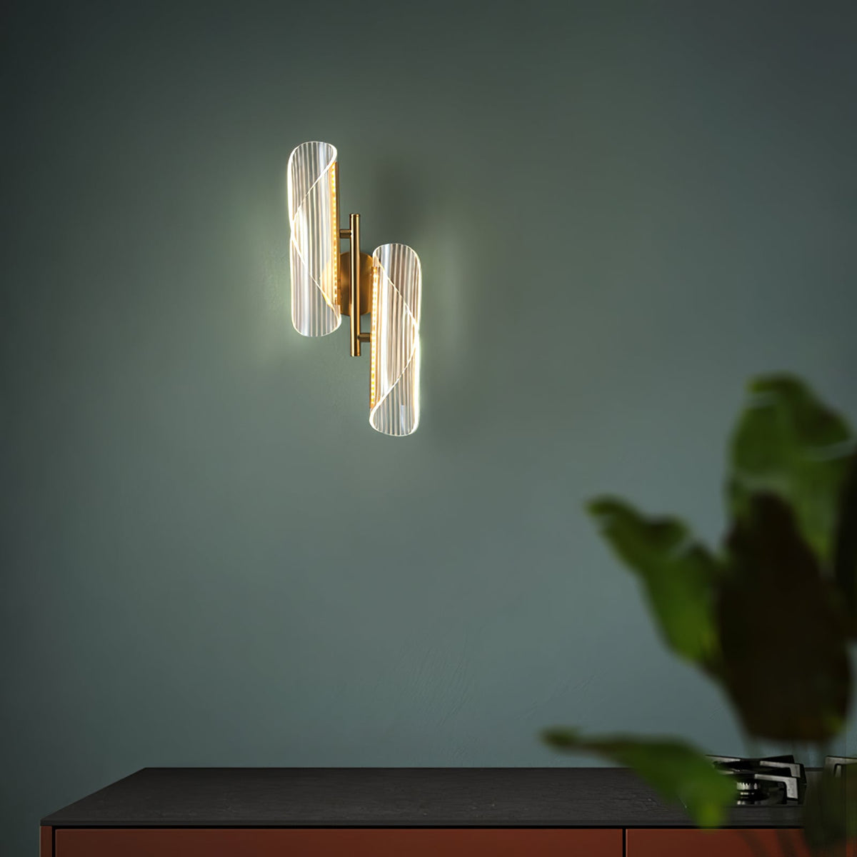 Avtoit | CrystalAura – Sparkling Crystal Wall Light for Glamorous Touch