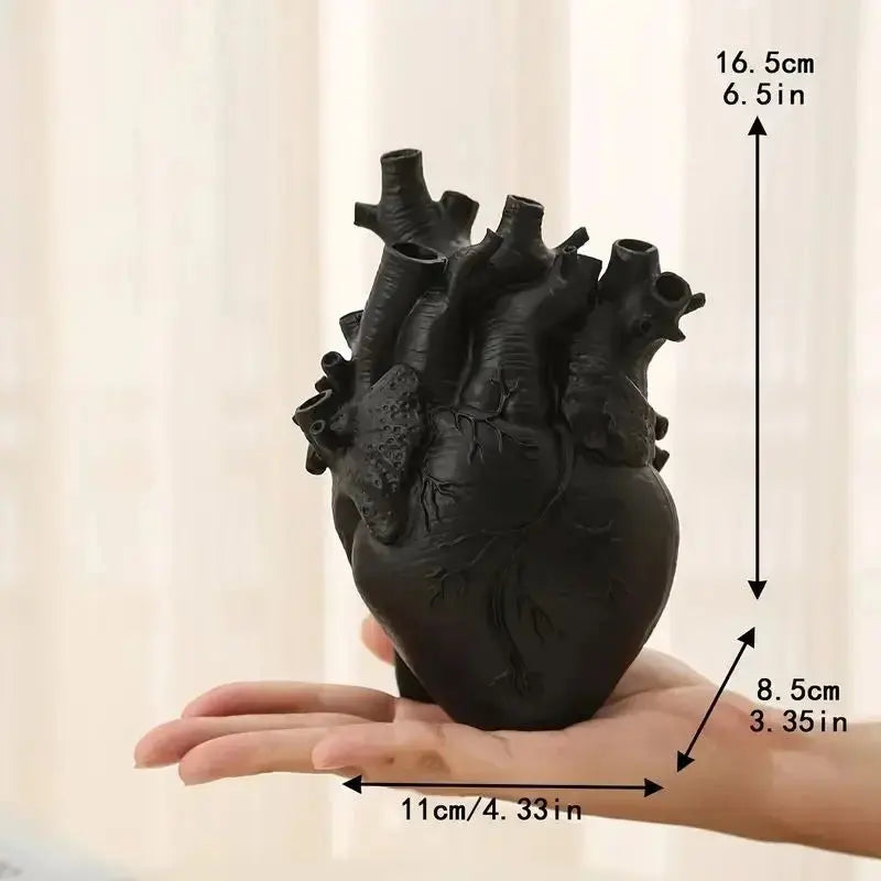 Avtoit | Heart-shaped Art Vase – Creative Vessel in Anatomical Design Made of Resin