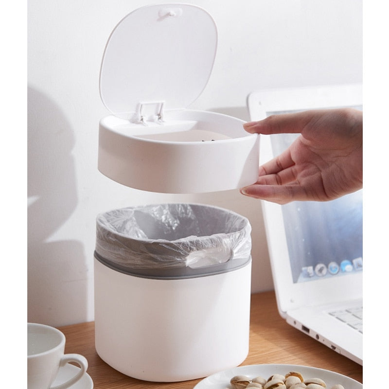 Avtoit | Office Wizard Mini Desktop Trash Can