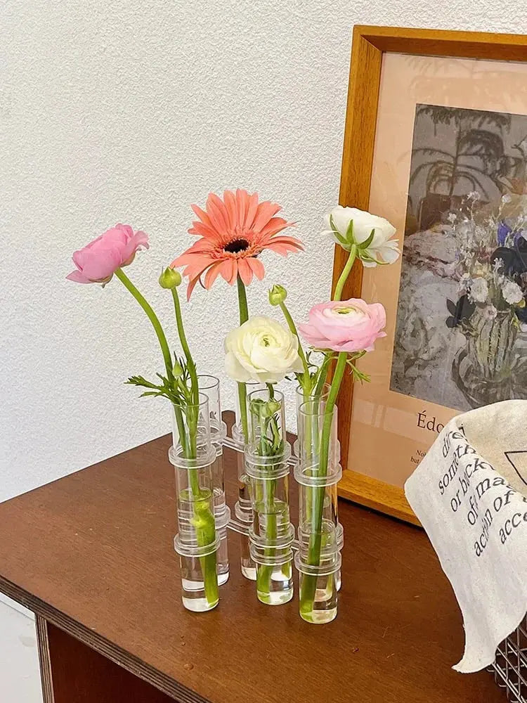 Avtoit | Hinged-Flower vase – Flexible and elegant glass vase
