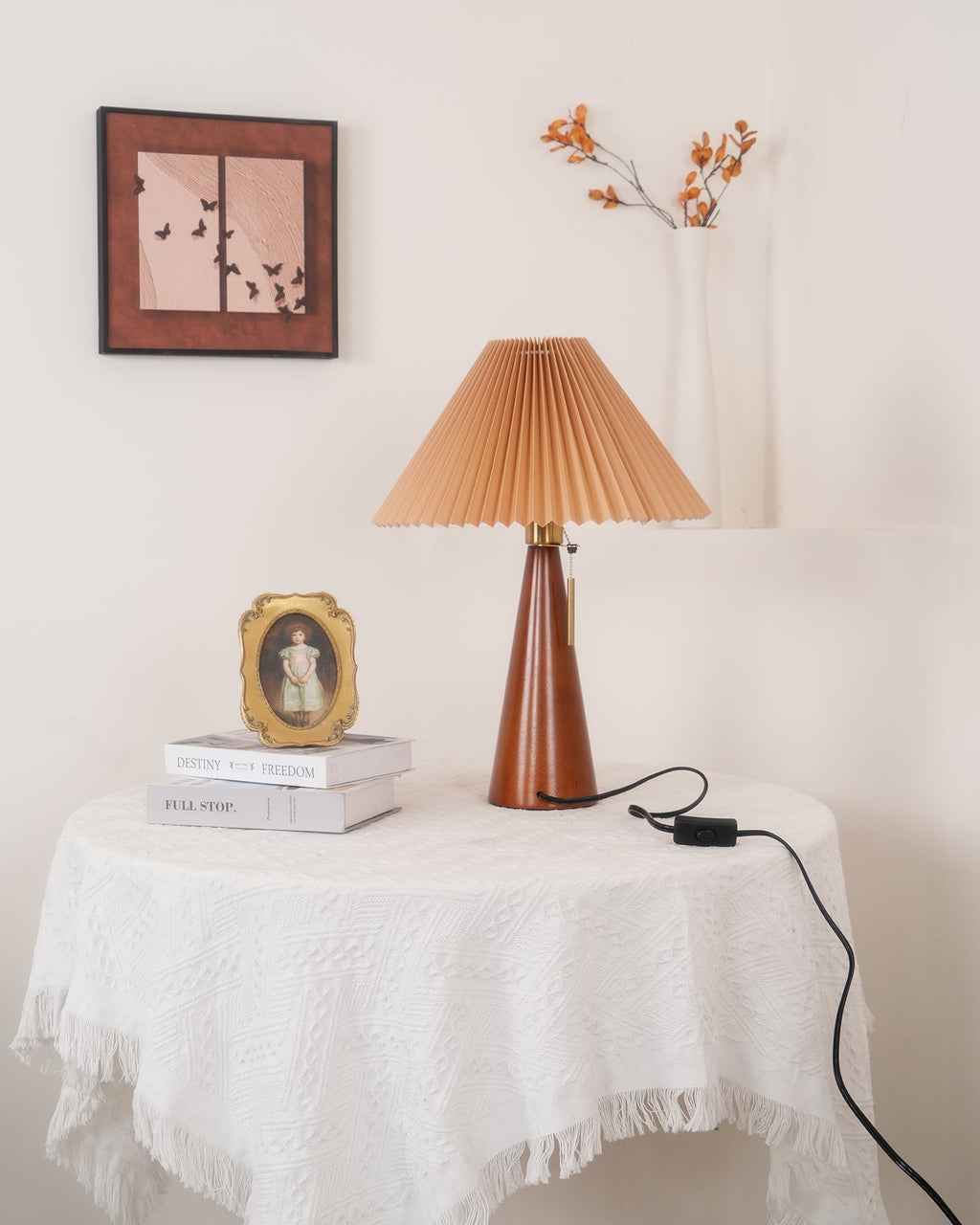 Avtoit | AntiqueRadiance – Elegant Wood and Metal Table Lamp