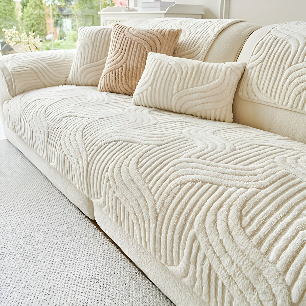 Avtoit | CushShield | Non-slip velvet sofa cover for 2-4 seater