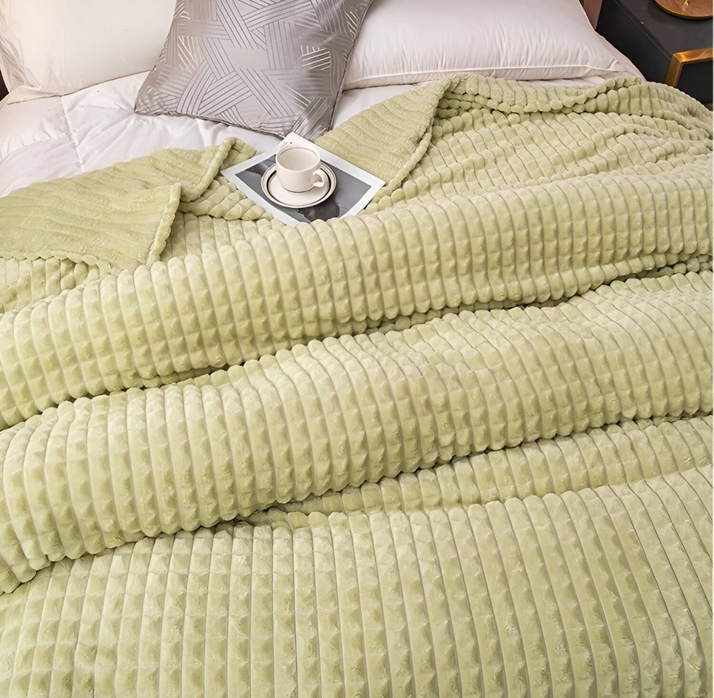 Avtoit | EliteWave Plaid - Ultrafluffy structured coral fleece blanket