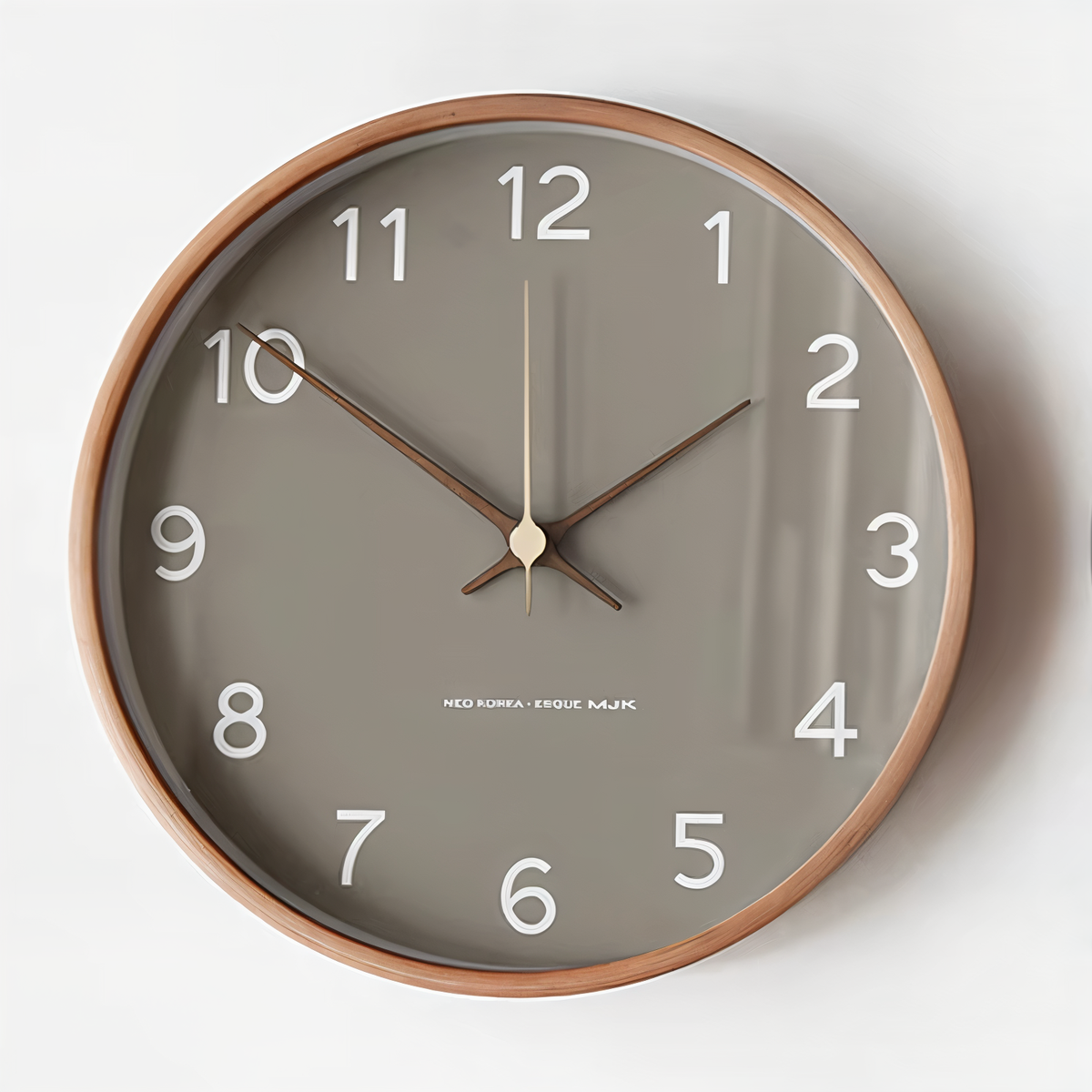 Avtoit | Elegant Wall Clock Made of Wood – Silent, Large (30 cm)