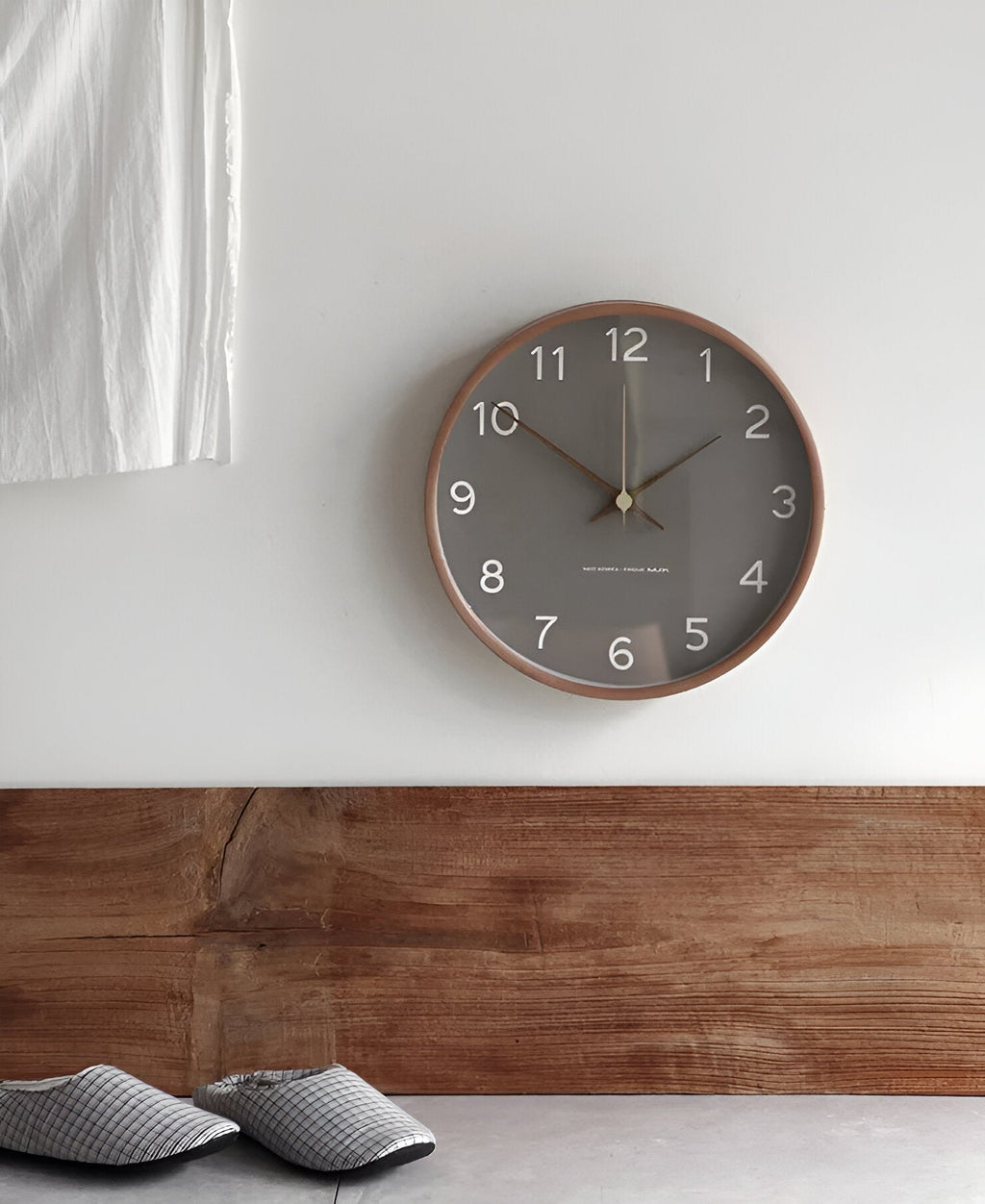 Avtoit | Elegant Wall Clock Made of Wood – Silent, Large (30 cm)