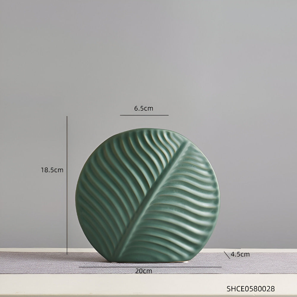 Avtoit | Nordvase Studio | Handmade Scandinavian Ceramic Vase – Minimalist Home Decor Accent