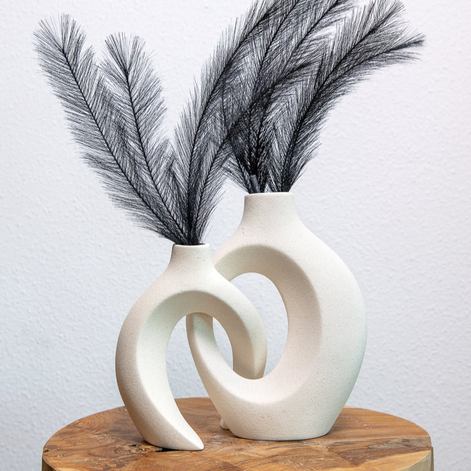 Avtoit | Gleora Intertwined Ceramic Flower Vase – Elegant Decorative Centrepiece for Modern & Classic Interiors