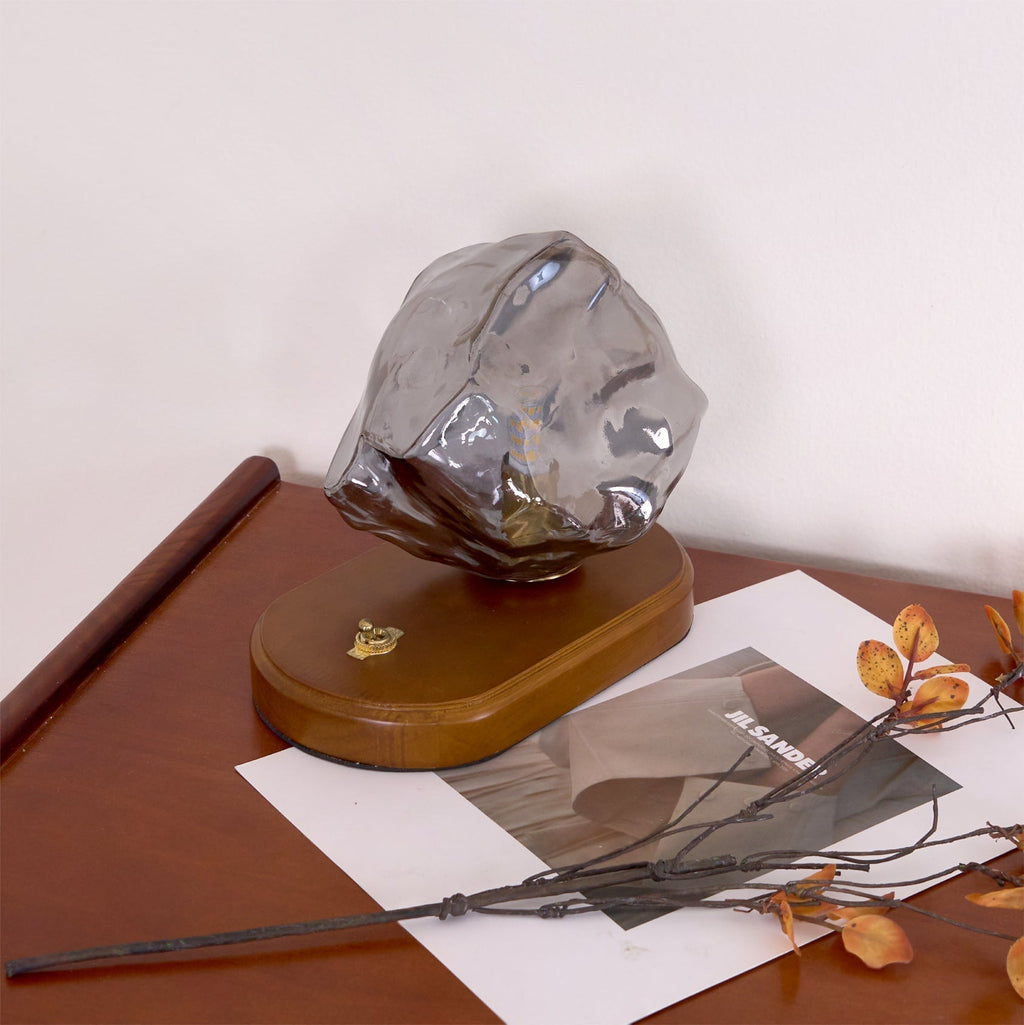 Avtoit | RusticLume – Amber Glass and Wooden Table Lamp