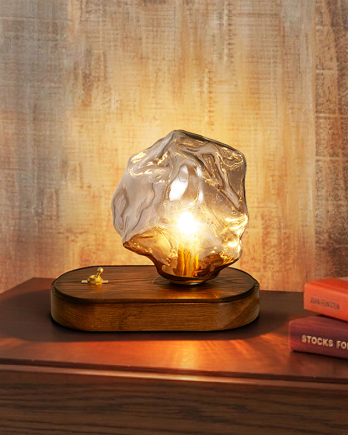 Avtoit | RusticLume – Amber Glass and Wooden Table Lamp