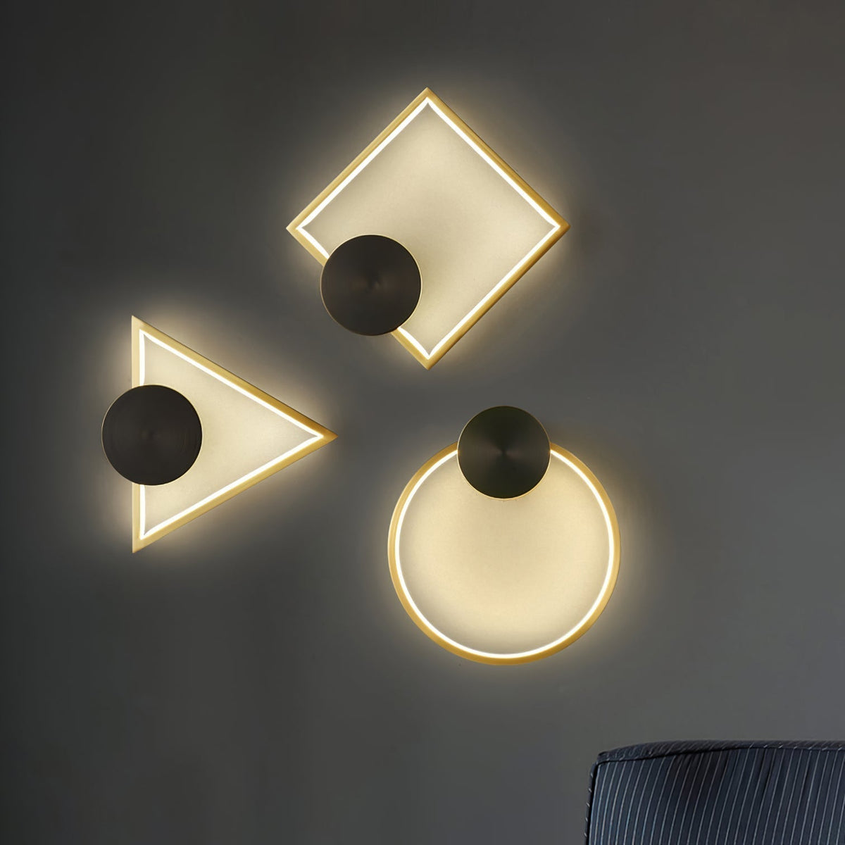 Avtoit | GeoLight – Sleek Geometric Wall Lamp for Contemporary Spaces