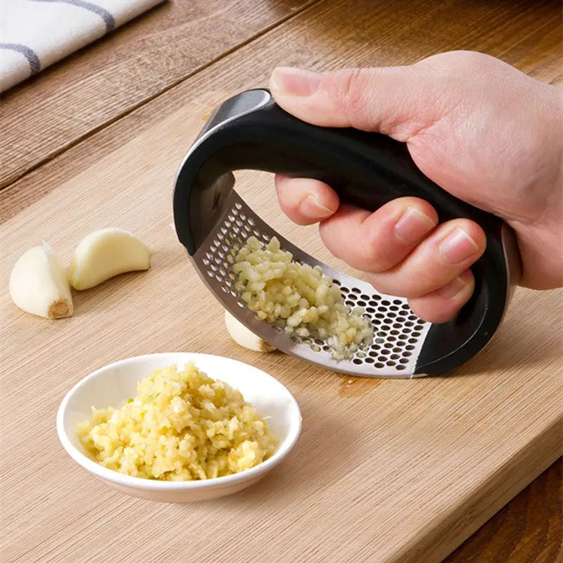 Avtoit | Durable garlic press made of stainless steel for effortless crushing