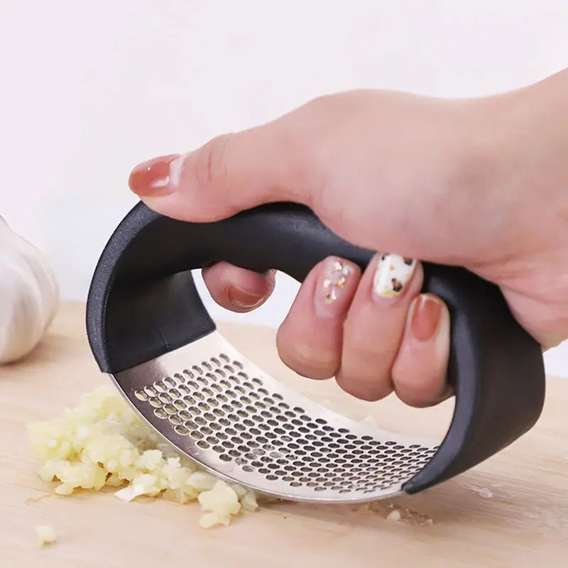 Avtoit | Durable garlic press made of stainless steel for effortless crushing