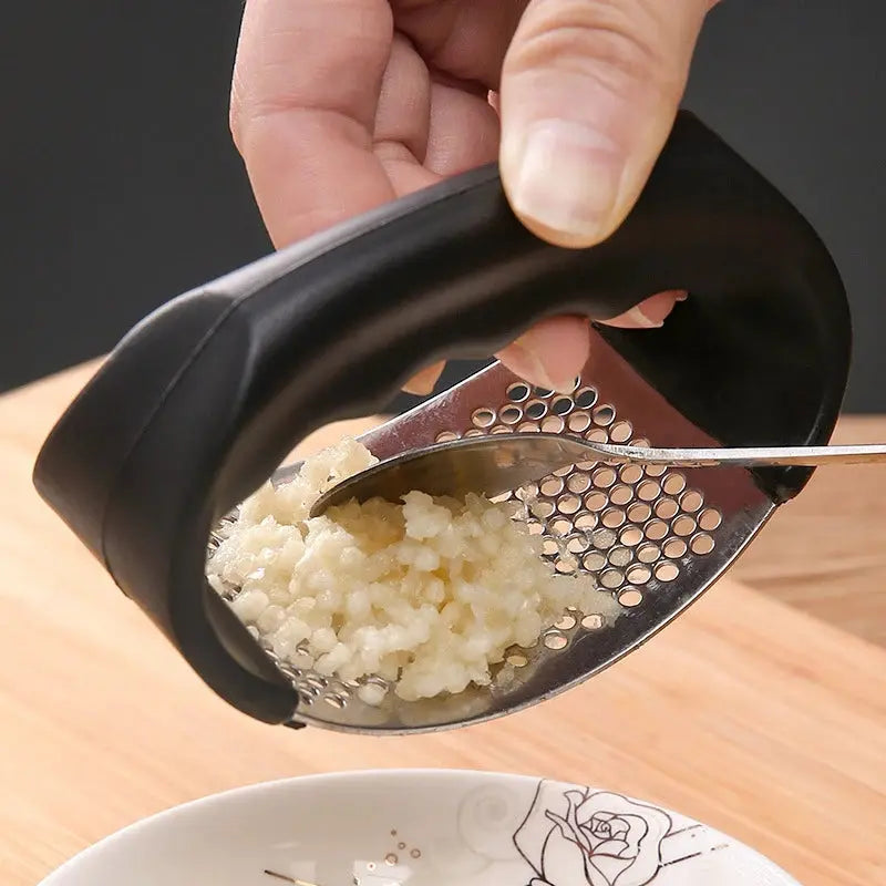 Avtoit | Durable garlic press made of stainless steel for effortless crushing