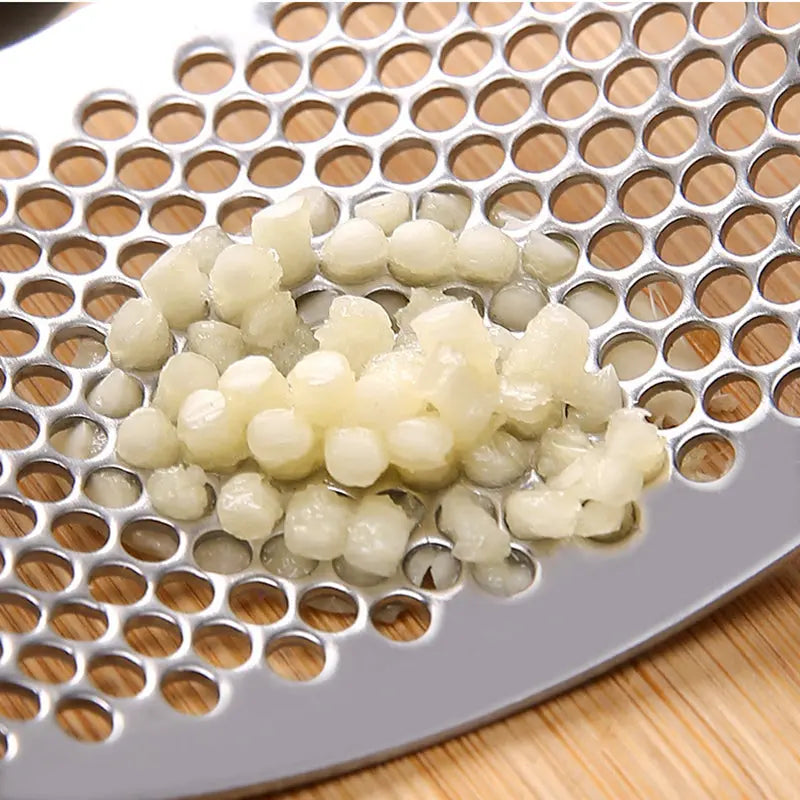 Avtoit | Durable garlic press made of stainless steel for effortless crushing