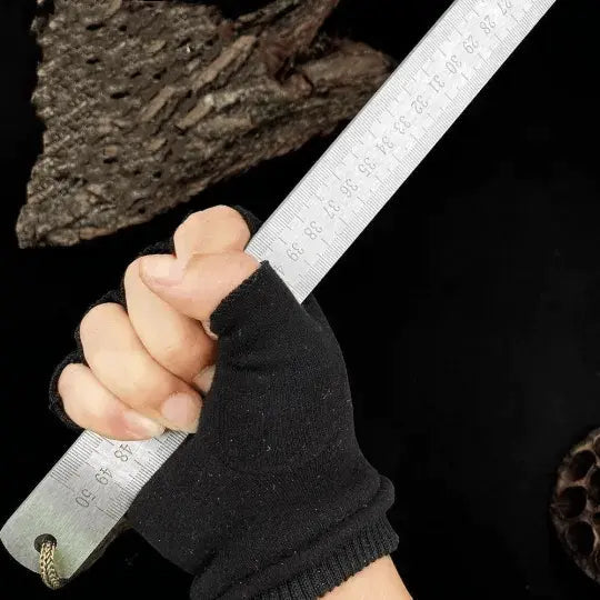 Avtoit | Ruler made of hardened steel – used as an emergency tool