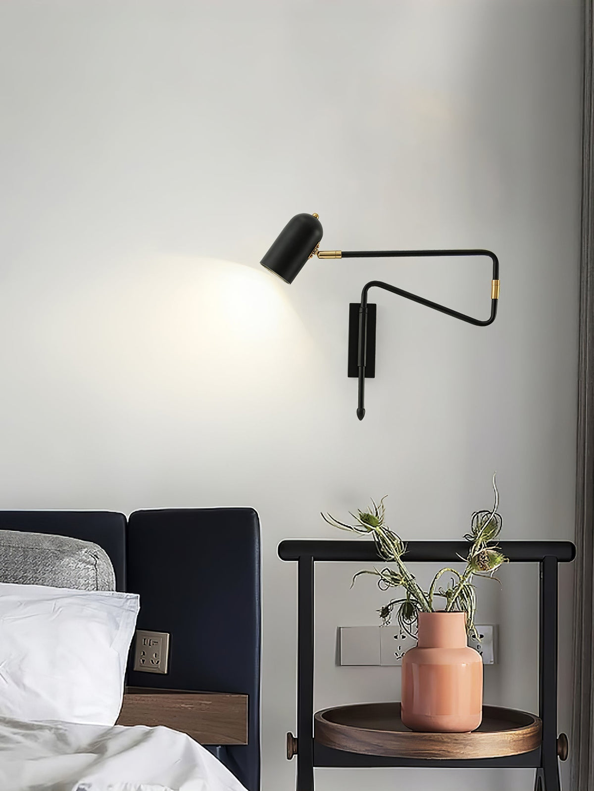 Avtoit | BeamFlex – Versatile Wall Lamp with Flexible Arm