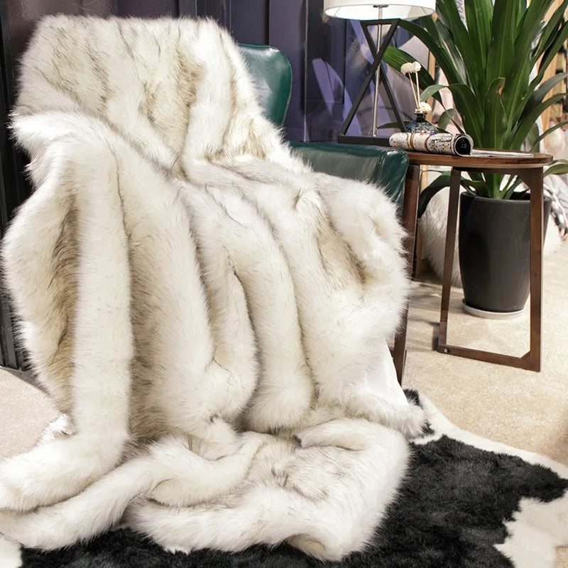 Avtoit | Luxurious Faux Fur Blanket | Cozy Blanket for Home