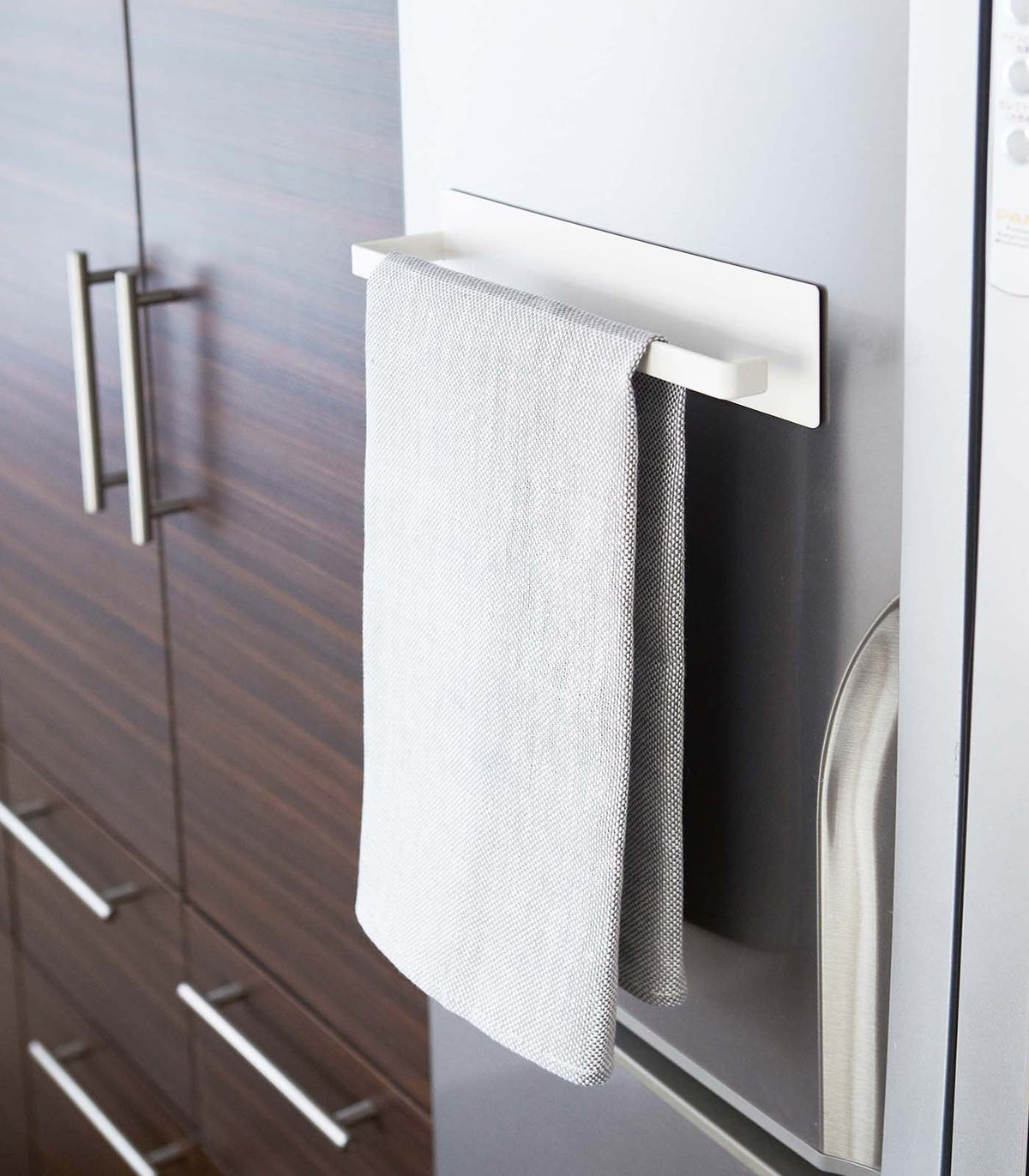 Avtoit | Magnetic Paper Towel Holder - Steel