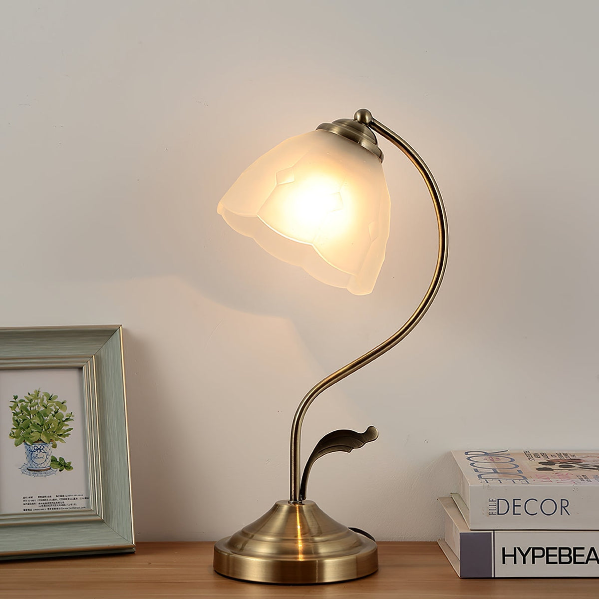 Avtoit | LuxePetal – White and Blue Glass Floral Table Lamp in Gold