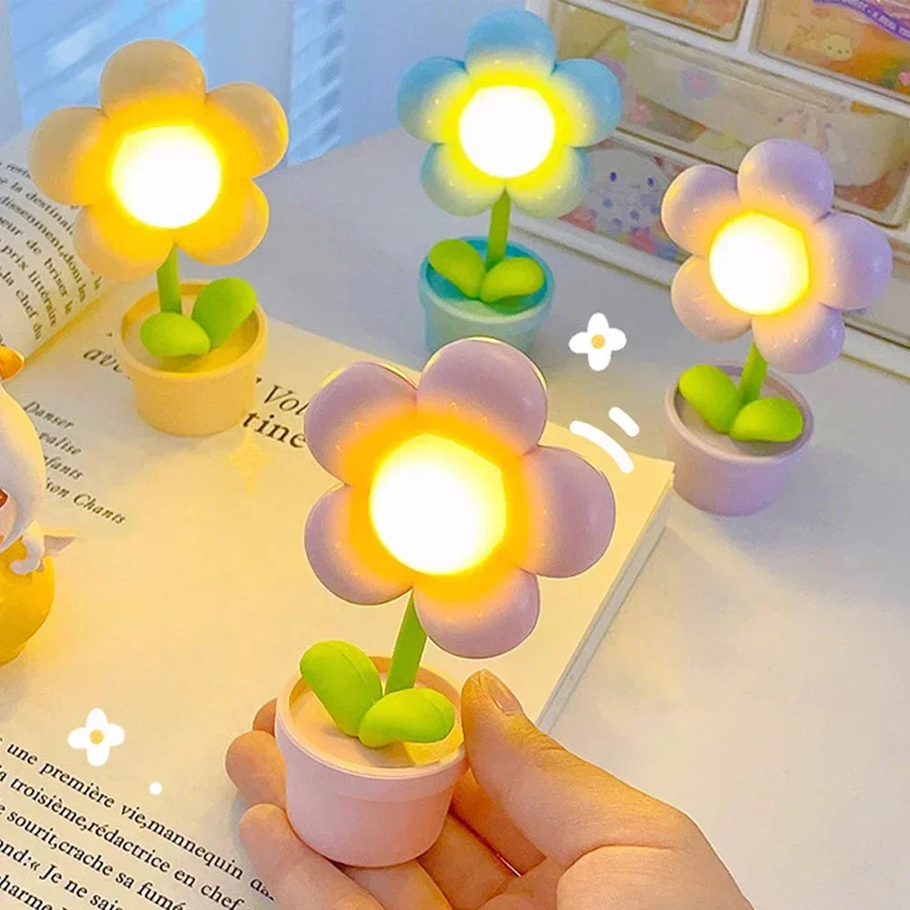 Avtoit | BloomAura – Elegant Petite Flower Table Lamp for Soft Lighting
