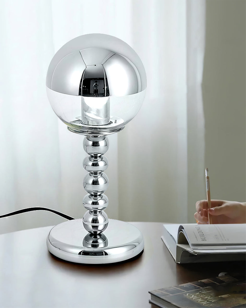 Avtoit | MirrorGlow – Minimalist Chrome Table Lamp