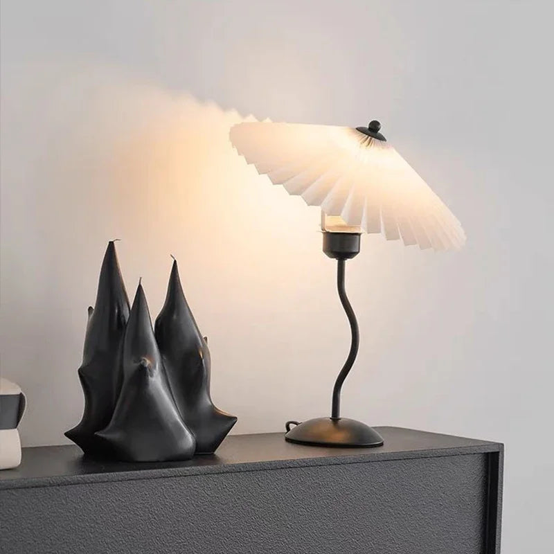 Avtoit | Nightstand lamp with shade