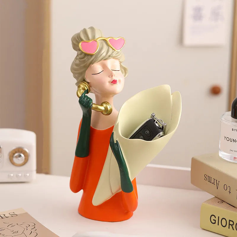 Avtoit | FloralFinesse - Girl Vase Decor