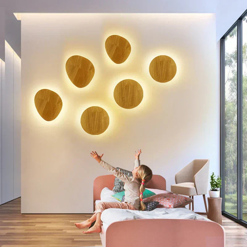 Avtoit | LuxeRadiant – Scandinavian Wooden Wall Lamp