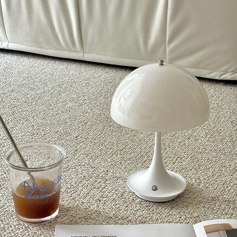 Avtoit | Elegant Wireless LED Table Lamp with Dimming Function
