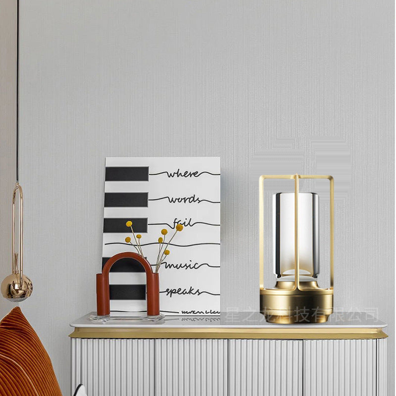 Avtoit | Retro Metal Table Lamp