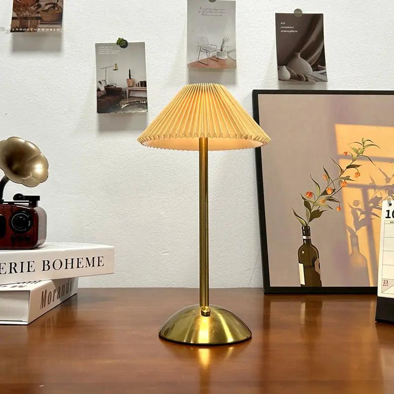Avtoit | LumaNord - Retro Scandinavian Table Lamp