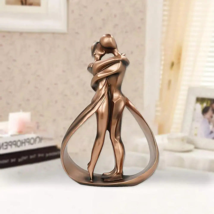 Avtoit | Modern Couple Sculpture – Symbol of Connection